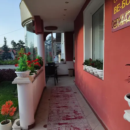 Pensión за гости ве-бо-ли** 3*